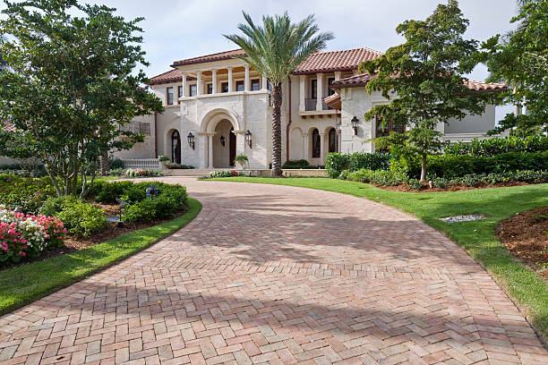 Best Interlocking Driveway Pavers  in Round Lake Beach, IL